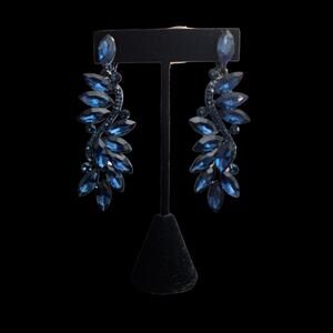 Blue Rhinestone Dangle Clip On Earrings Marquise Leaf Design Vintage